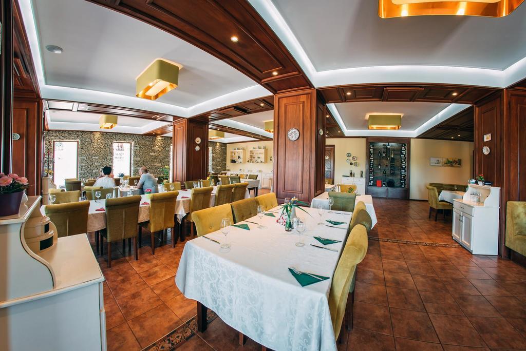 古拉哈莫卢洛伊 La Conac In Bucovina酒店 外观 照片